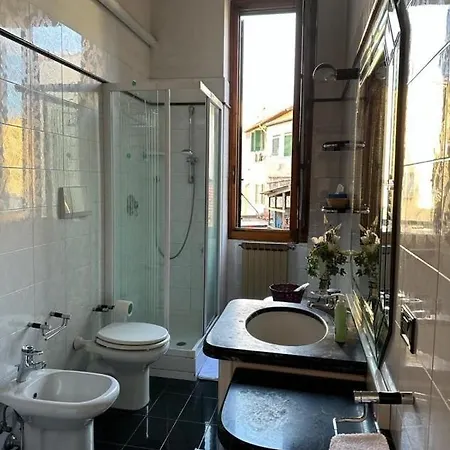 Soffiano Flat - 15 Mins From The Old Town Centre Apartment